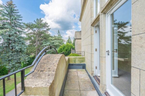 Columbus House, Bath