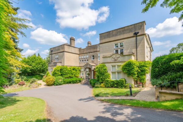 Columbus House, Bath
