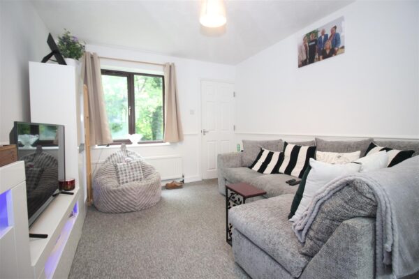 Wheelers Drive, Midsomer Norton