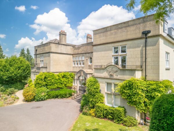 Columbus House, Bath