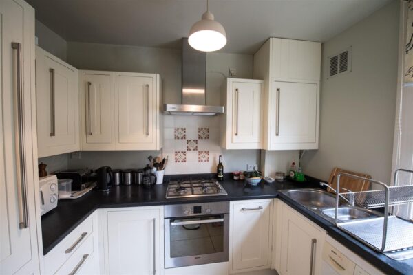Upper East Hayes, Walcot