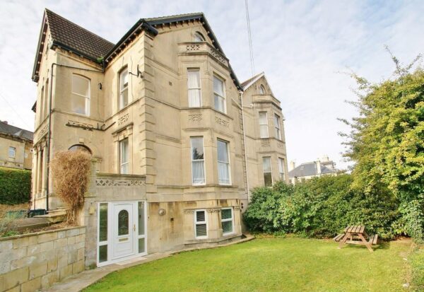 Upper Oldfield Park, Bath