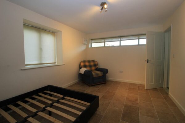 Chapel Plaister, Box