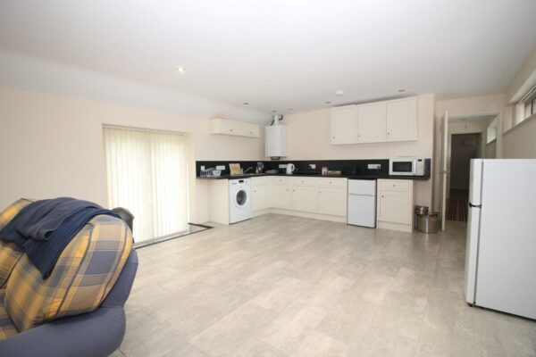 Chapel Plaister, Box