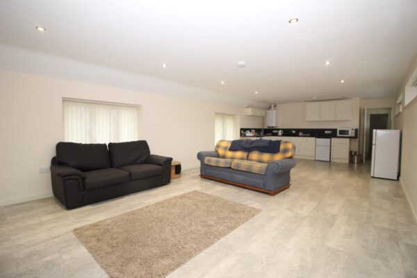 Chapel Plaister, Box