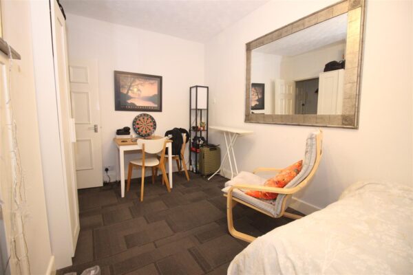 Monmouth Place, City Centre