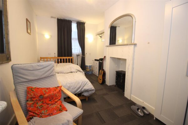 Monmouth Place, City Centre