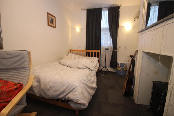 Monmouth Place, City Centre