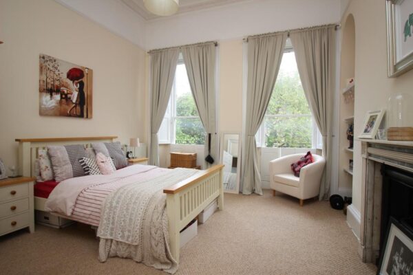 Catharine Place, City Centre