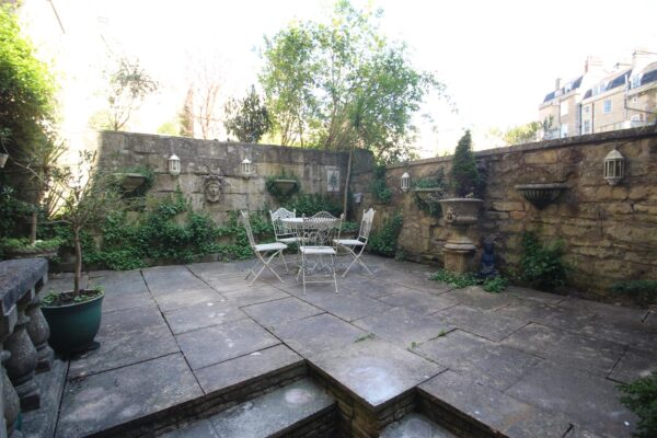 St James's Square, Bath