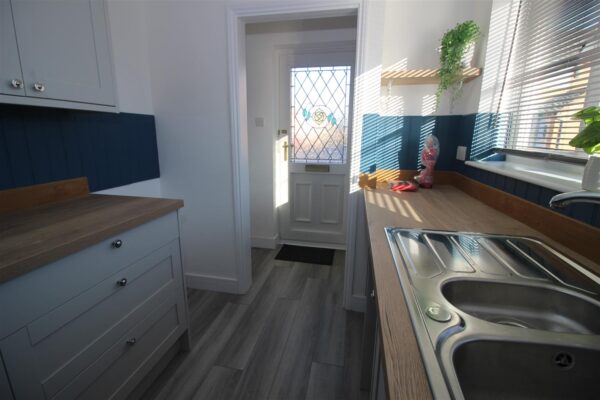 Saxon Drive, Trowbridge