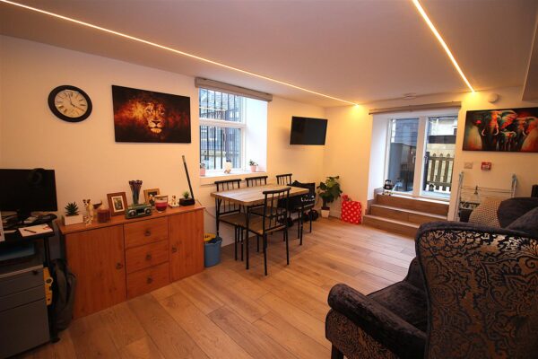 Clarence Street, Bath