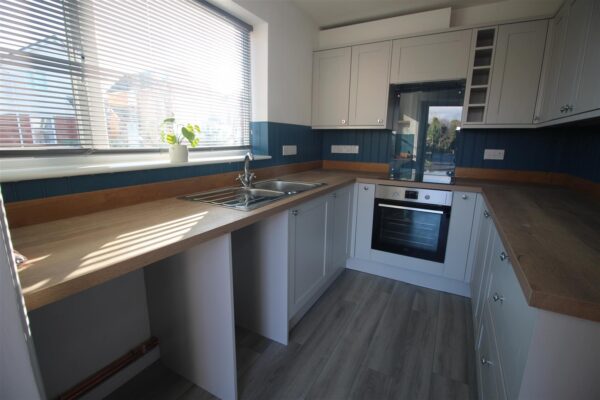 Saxon Drive, Trowbridge