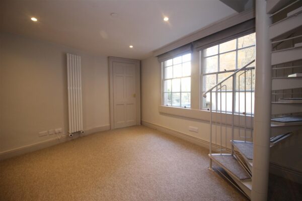 St James's Square, Bath