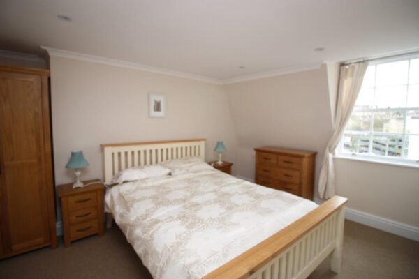 St. James's Parade, Bath