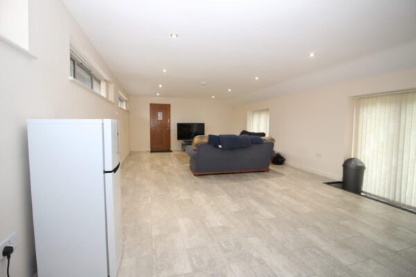 Chapel Plaister, Box