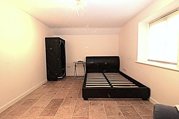 Chapel Plaister, Box